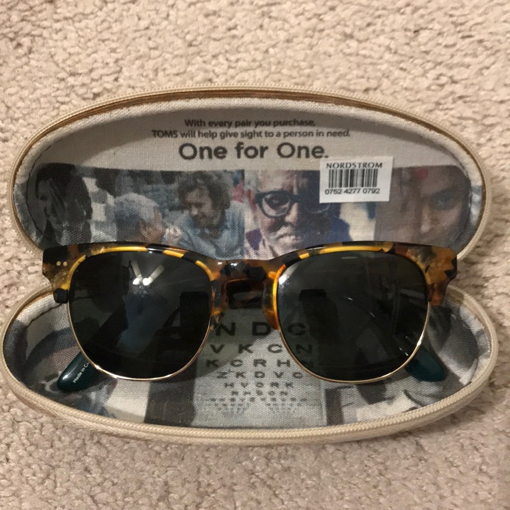 Tom’s sunglasses